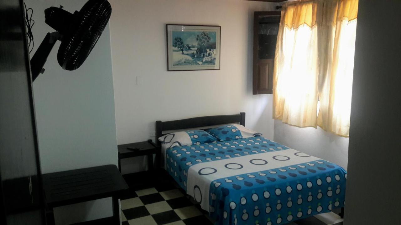 Hospedaje Santa Bárbara Buga Esterno foto