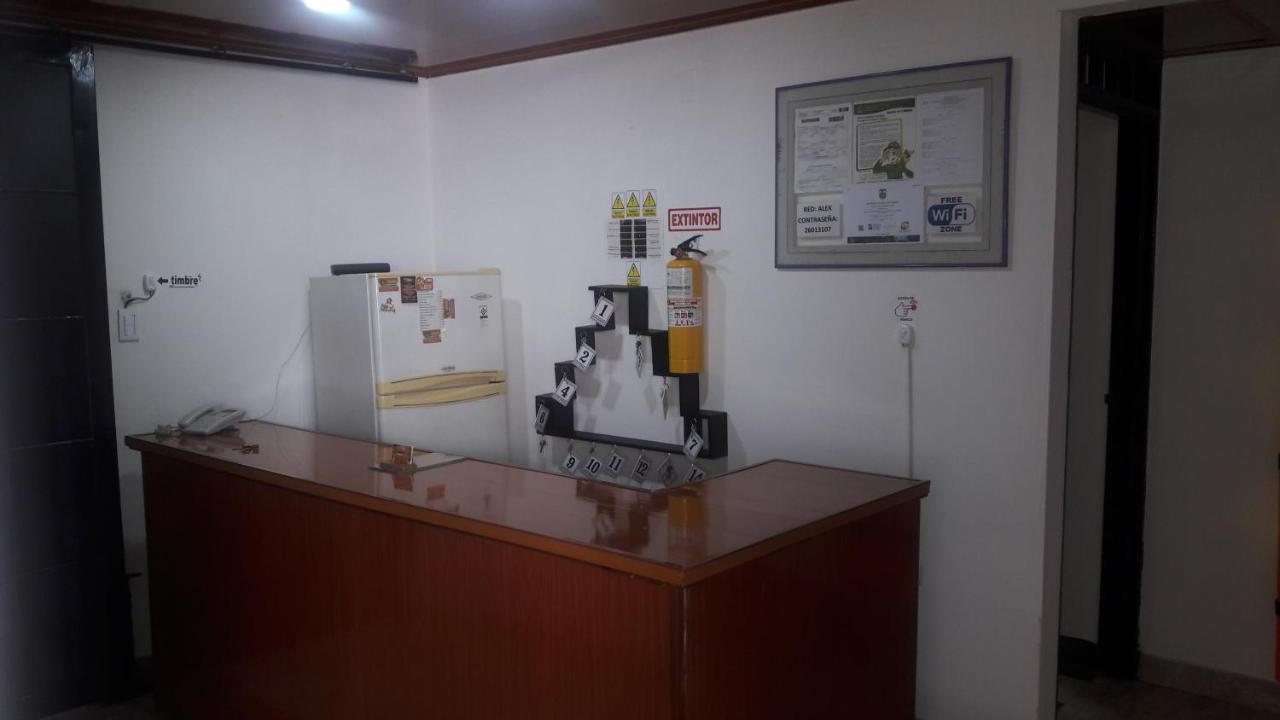 Hospedaje Santa Bárbara Buga Esterno foto